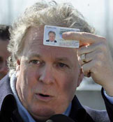 Premier Charest ready to cross Canada-US border 