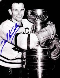 Teeder with Stanley Cup: something no Maple Leaf has done for 42 years now