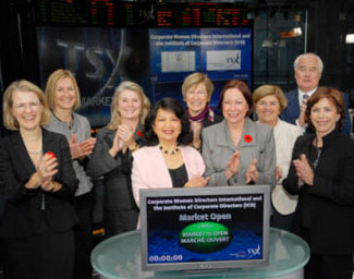Beverly Topping and friends Beverly Topping and friends open the Toronto Stock Exchange, November 6, 2008. She is the lady in the grey suit, in the centre.