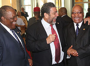 Left to right: Bahamas Prime Minister Hubert Ingraham, St Vincent and the Grenadines Prime Minister Ralph Gonsalves and South African President Jacob Zuma share a joke at Commonwealth summit 2009. Kenroy Ambris/Commonwealth Secretariat.