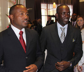 Cricket legend Brian Lara and former Manchester United star Dwight Yorke – both Trinidad and Tobago nationals – arrive for a Commonwealth summit event hosted by Queen Elizabeth II in Port of Spain, Trinidad and Tobago, November 28, 2009. Kenroy Ambris/Commonwealth Secretariat.