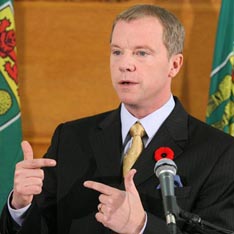 Saskatchewan premier Brad Wall, whose province has already made provisions to elect potential Senators, now seems to be backtracking on the project – just as Prime Minister Harper seems ready for yet another college try.