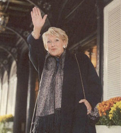 Pauline Marois at the Ritz-Carlton MontrÃ©al, 1228 Sherbrooke Street West, 2007, not long after she became leader of the  Parti QuÃ©bÃ©cois, and  Leader of the Official Opposition of the National Assembly of QuÃ©bec.