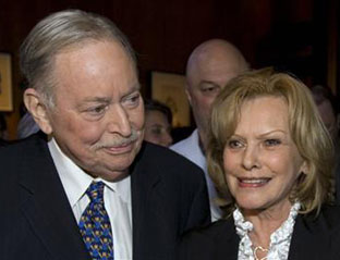 Jacques Parizeau, Parti QuÃ©bÃ©cois Premier of QuÃ©bec, 1994—1996, and his wife Lisette Lapointe at a book launch in MontrÃ©al, November16, 2009.