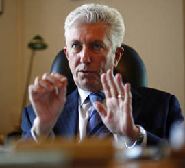 Gilles Duceppe speaks to journalists in his Ottawa office, March 25, 2010. Blair Gable for The Globe and Mail.