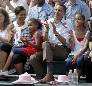 Obama 2008 Barack Obama and family celebrate USA’s birthday in Butte, Montana, July 4, 2008 – and the birthday of his eldest daughter, Malia.
